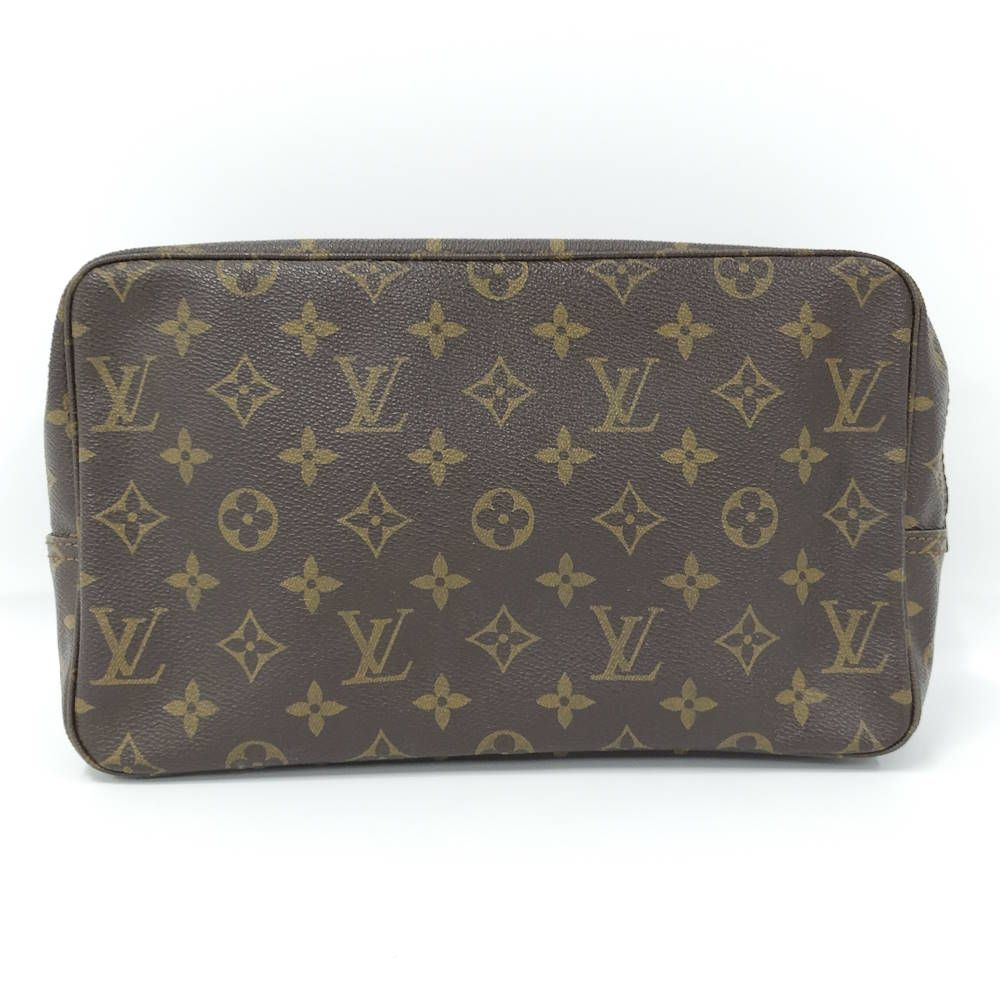 Louis Vuitton Trousse Toilet 28 Clutch Monogram — view 2