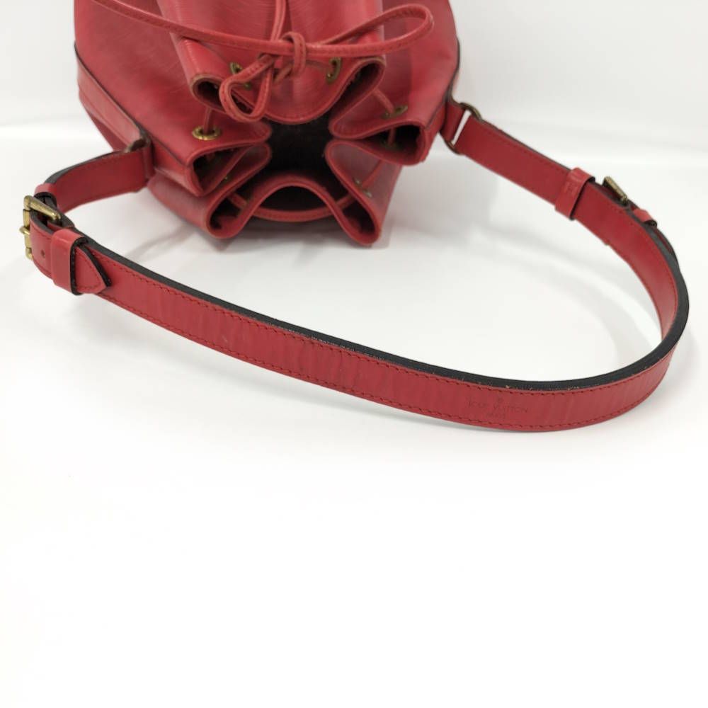 Louis Vuitton Petit Noe Shoulder Bag Epi Leather Castilian — view 4