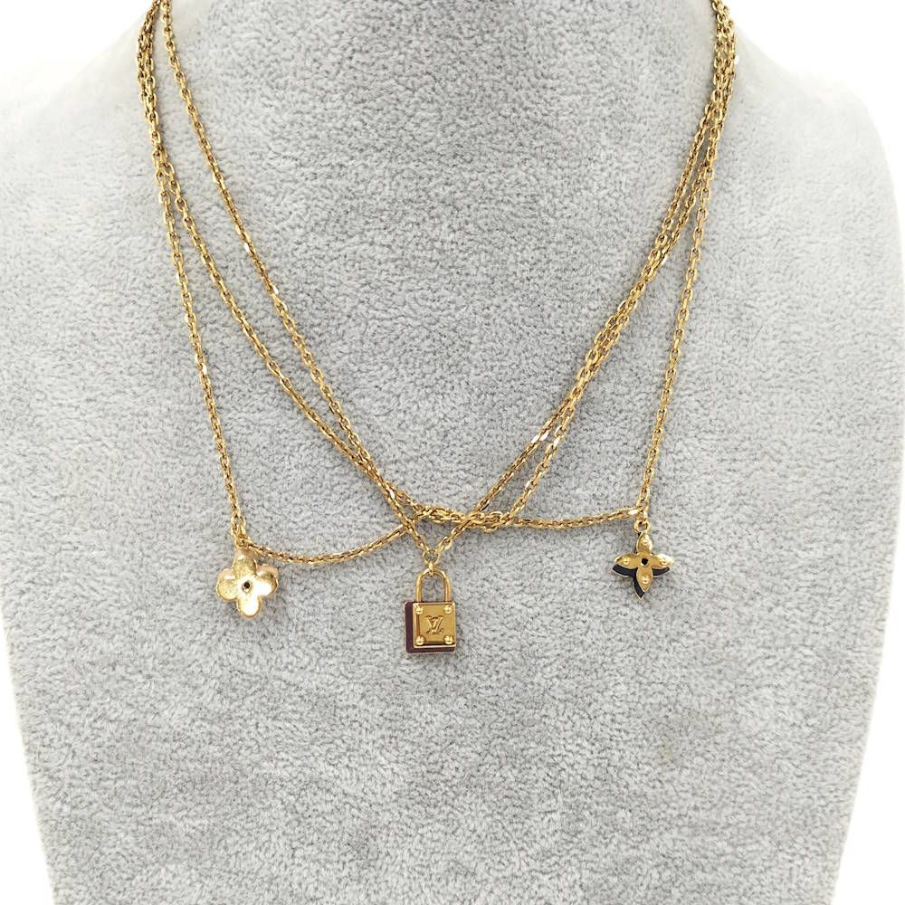 Louis Vuitton Collier Sweet Charm Keychain — view 9