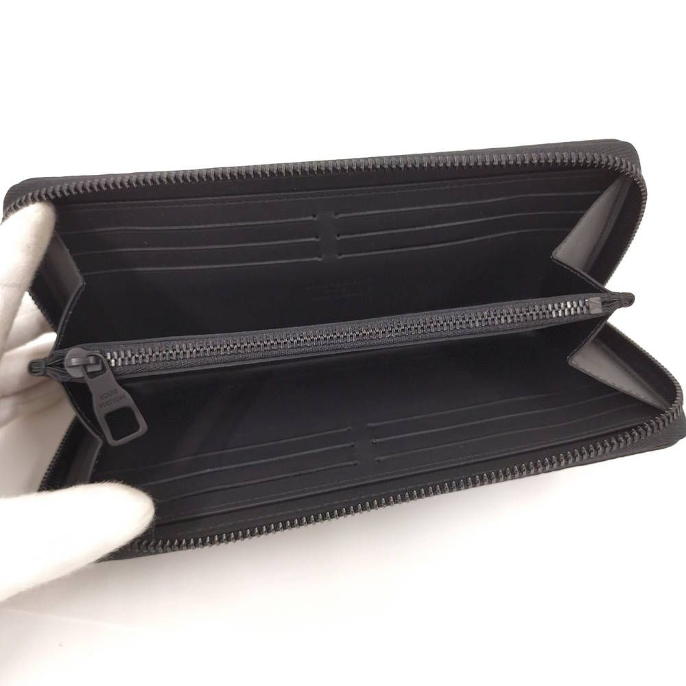 Louis Vuitton Zippy Wallet Horizontal Zip Around Monogram Taurillon — view 2