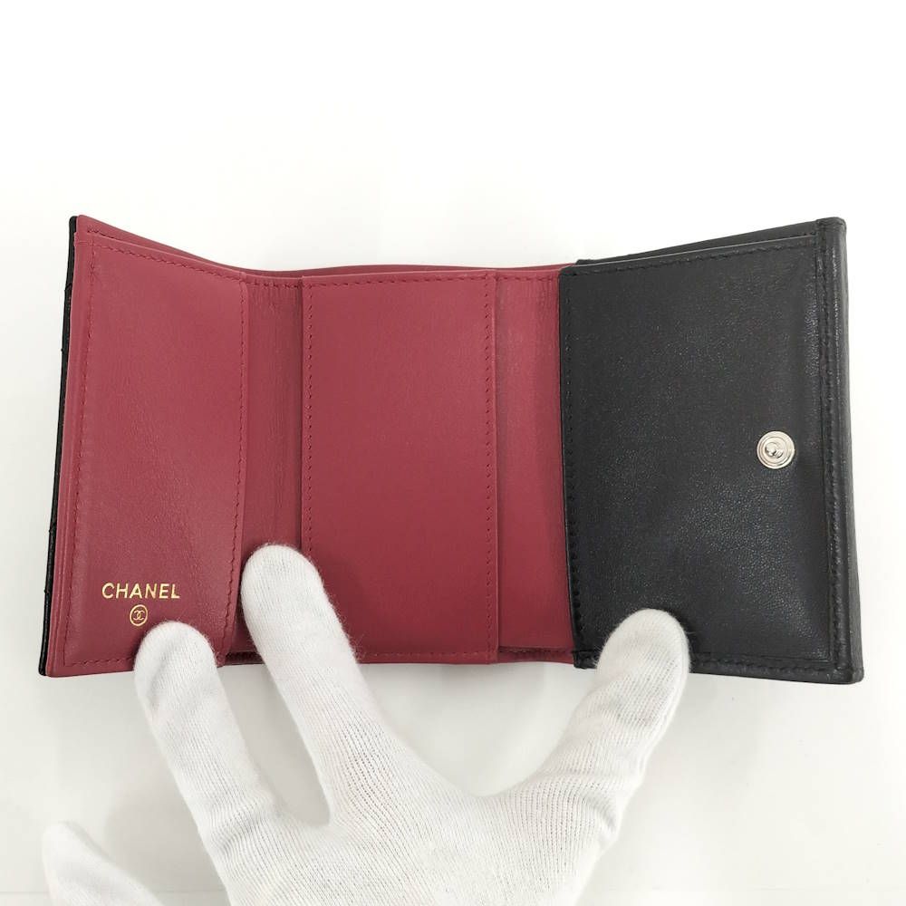 Chanel Small Flap Wallet 19 Lambskin — view 2