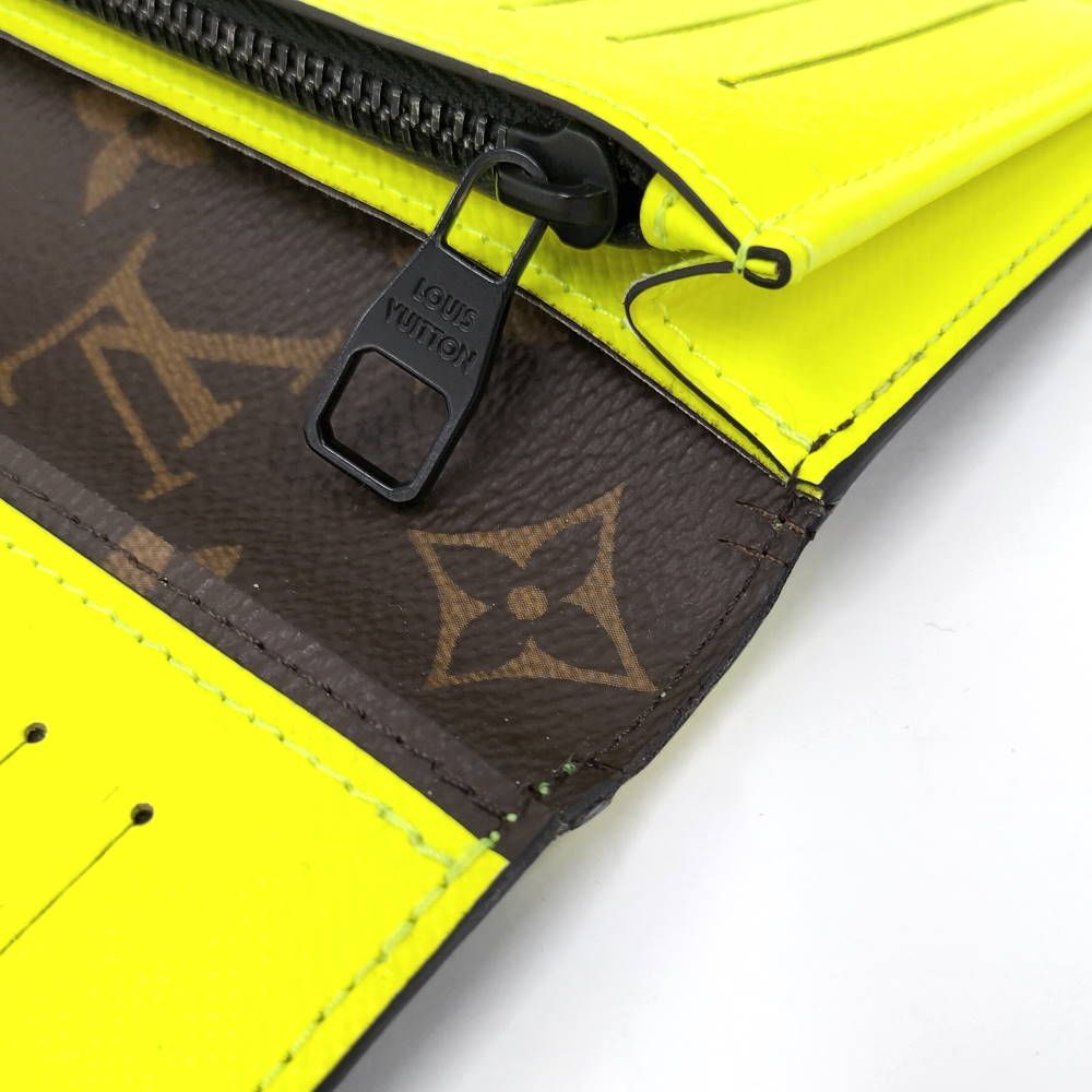 Louis Vuitton Portefeuille Brazza Wallet Monogram Macassar — view 5