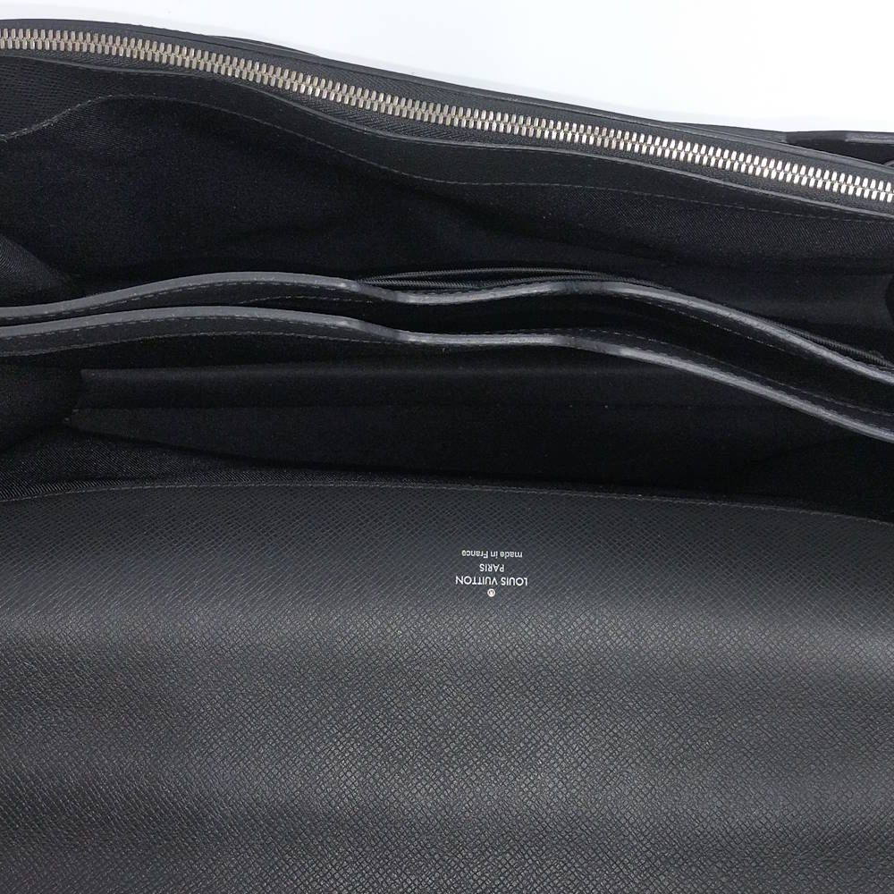 Louis Vuitton Associate Cartable 2 Taiga Handbag — view 7