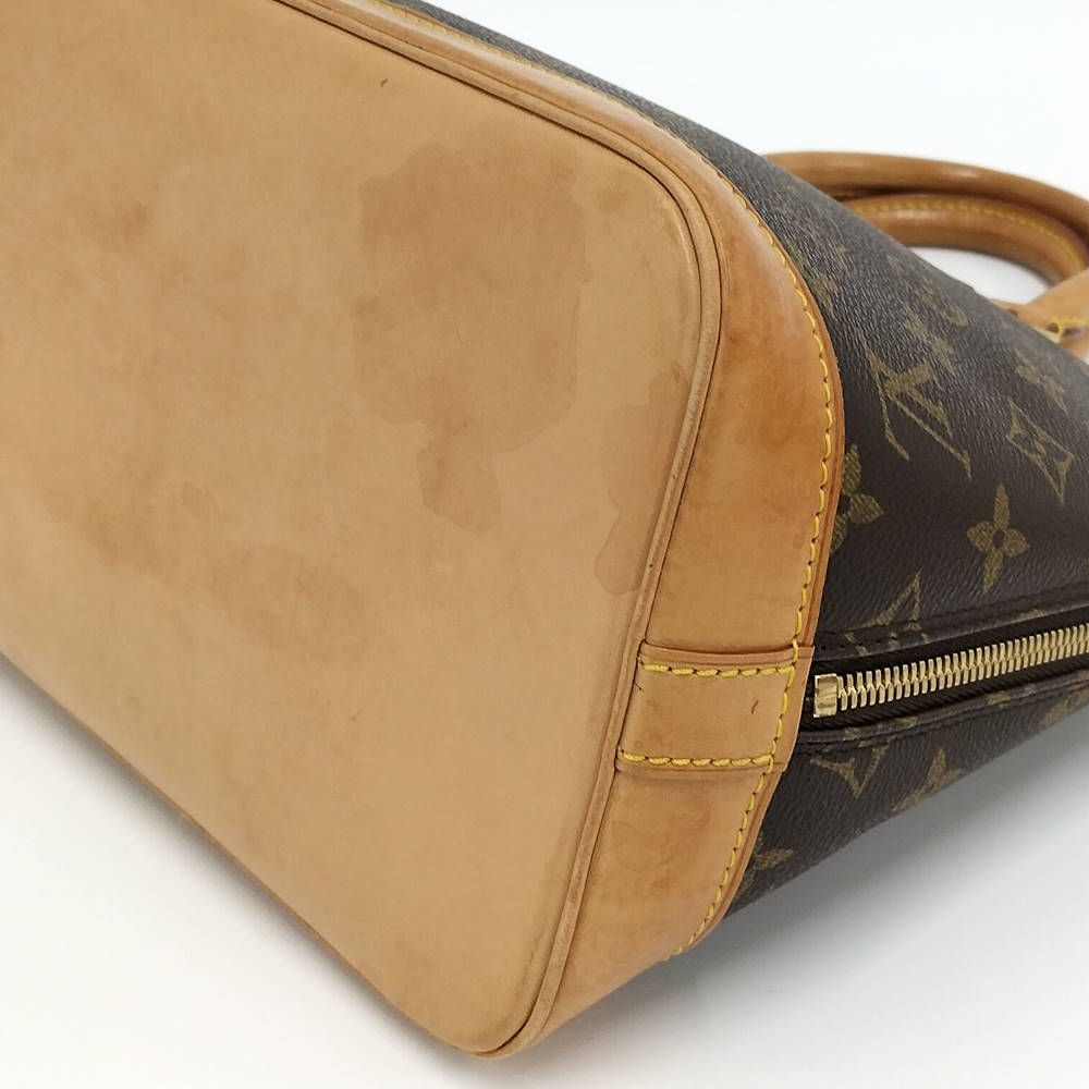 Louis Vuitton Alma Handbag Monogram — view 5