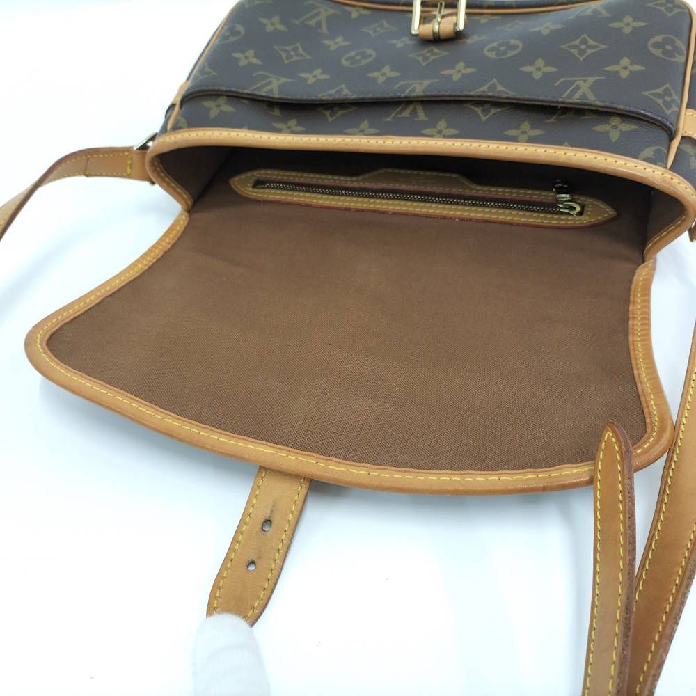 Louis Vuitton Sologne Shoulder Bag Monogram — view 8