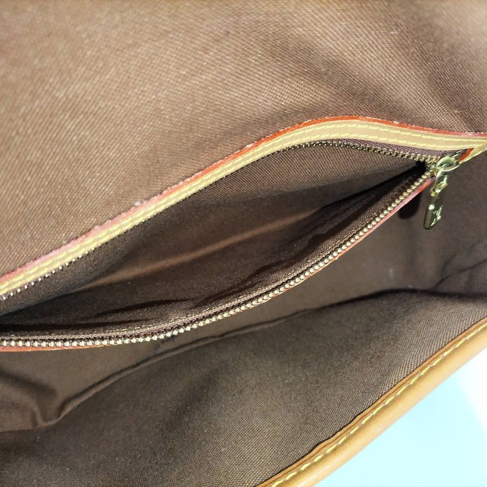 Louis Vuitton Sologne Shoulder Bag Monogram — view 9