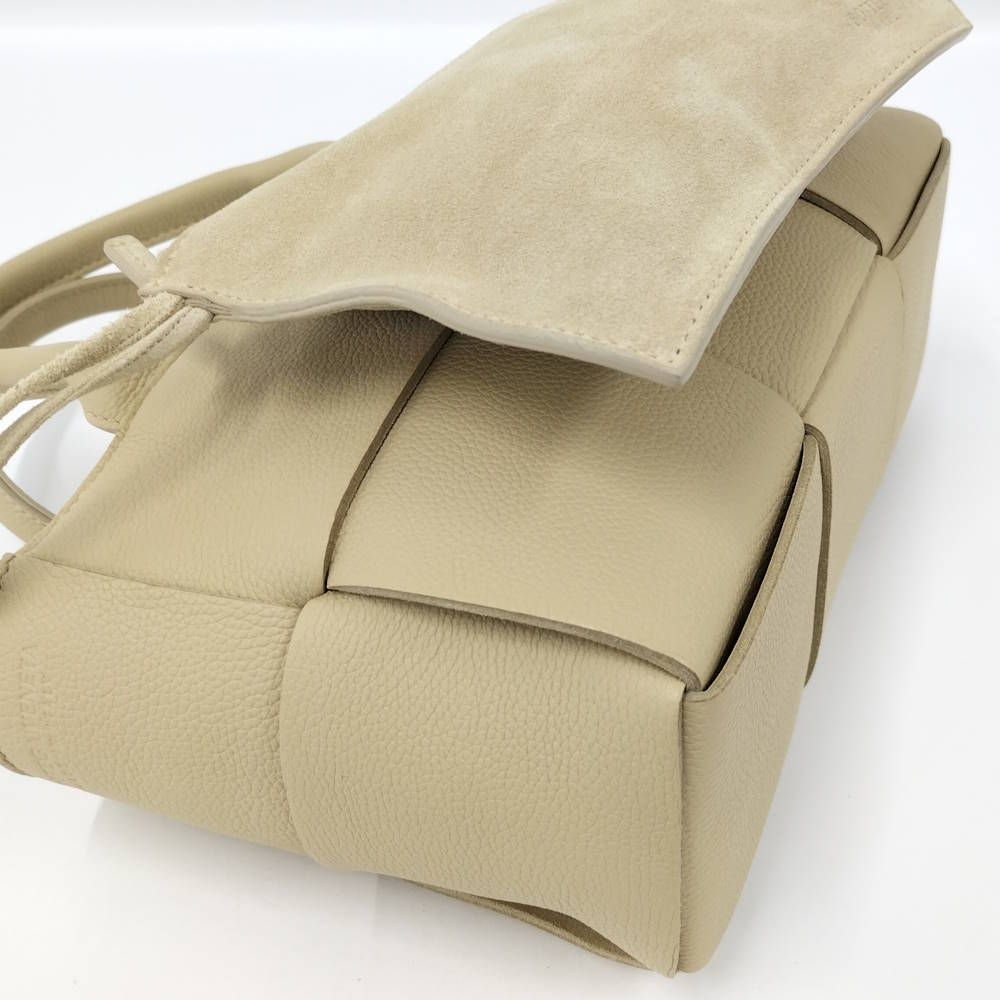 Bottega Veneta Tote Arco Leather Beige — view 5