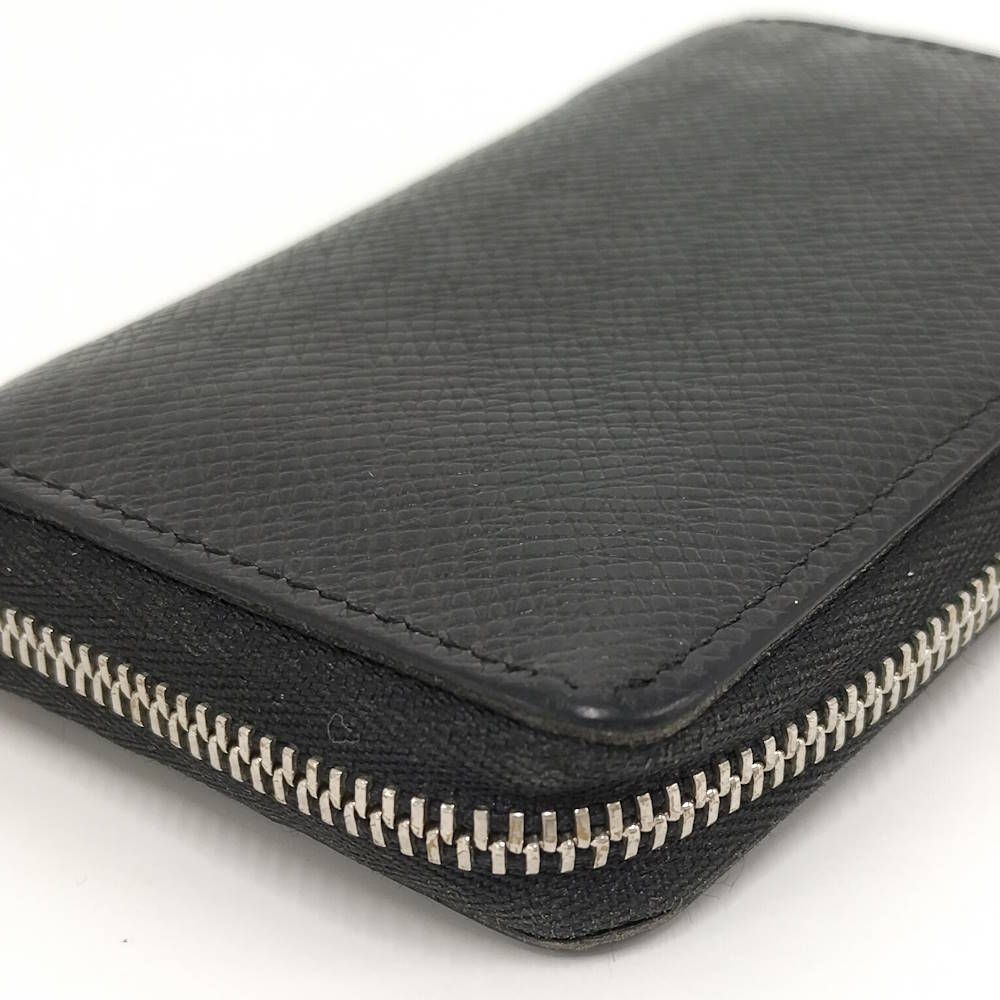 Louis Vuitton Zippy Coin Purse Taiga Noir — view 6