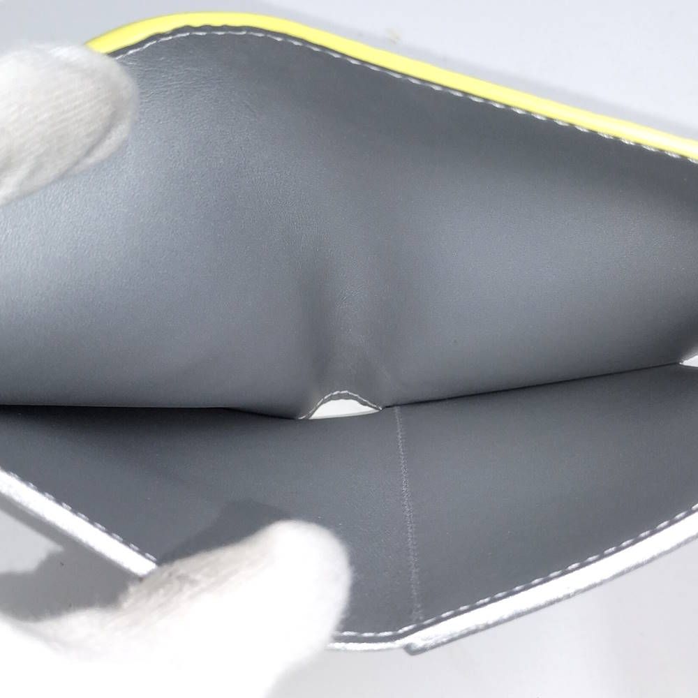 Louis Vuitton Portefeuille Capucines Compact Trifold Wallet Citrus — view 9