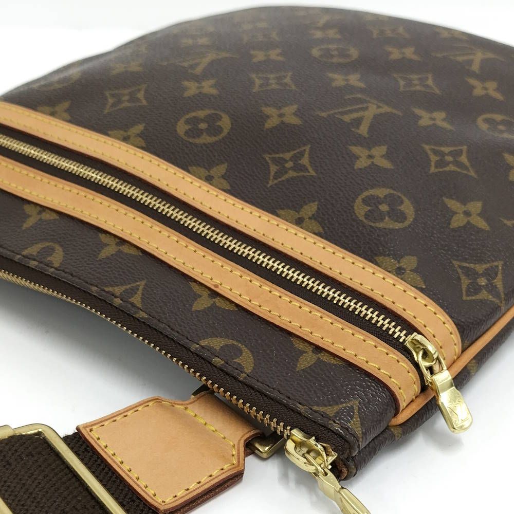 Louis Vuitton Pochette Bosphore Shoulder Bag Monogram — view 3