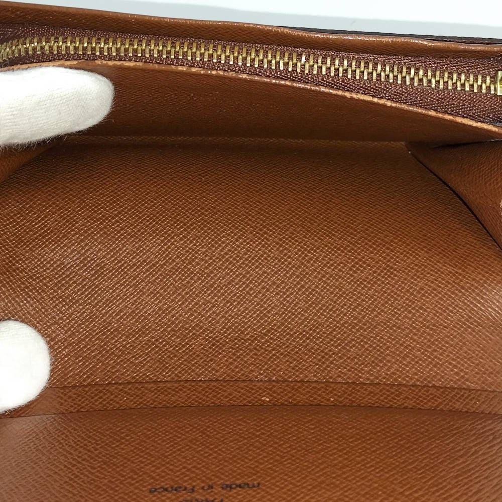 Louis Vuitton Bifold Wallet Porte-Monnaie Billets Tresor Monogram — view 9