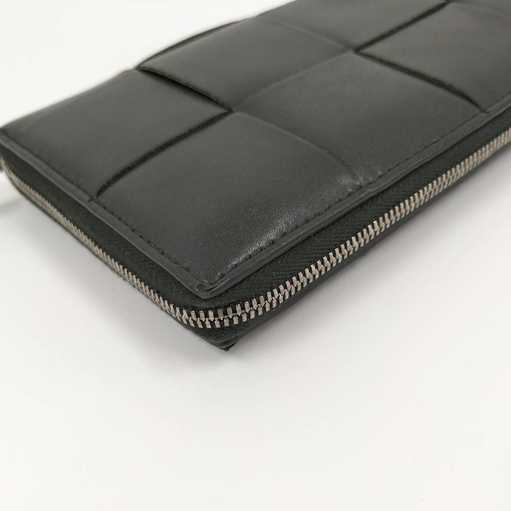 Bottega Veneta Cassette Zip Around Wallet Maxi Intrecciato Leather Dark Khaki — view 5