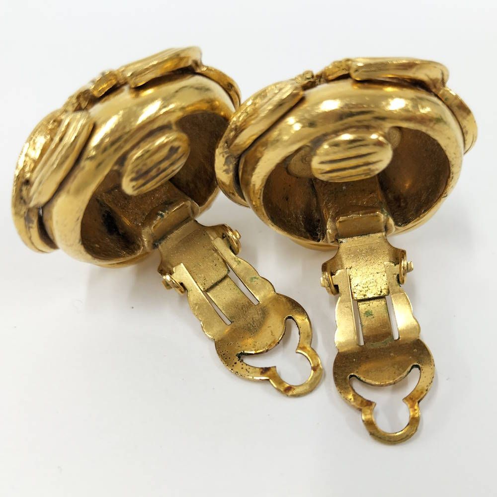 Chanel Earrings CC Logo Gold — view 6