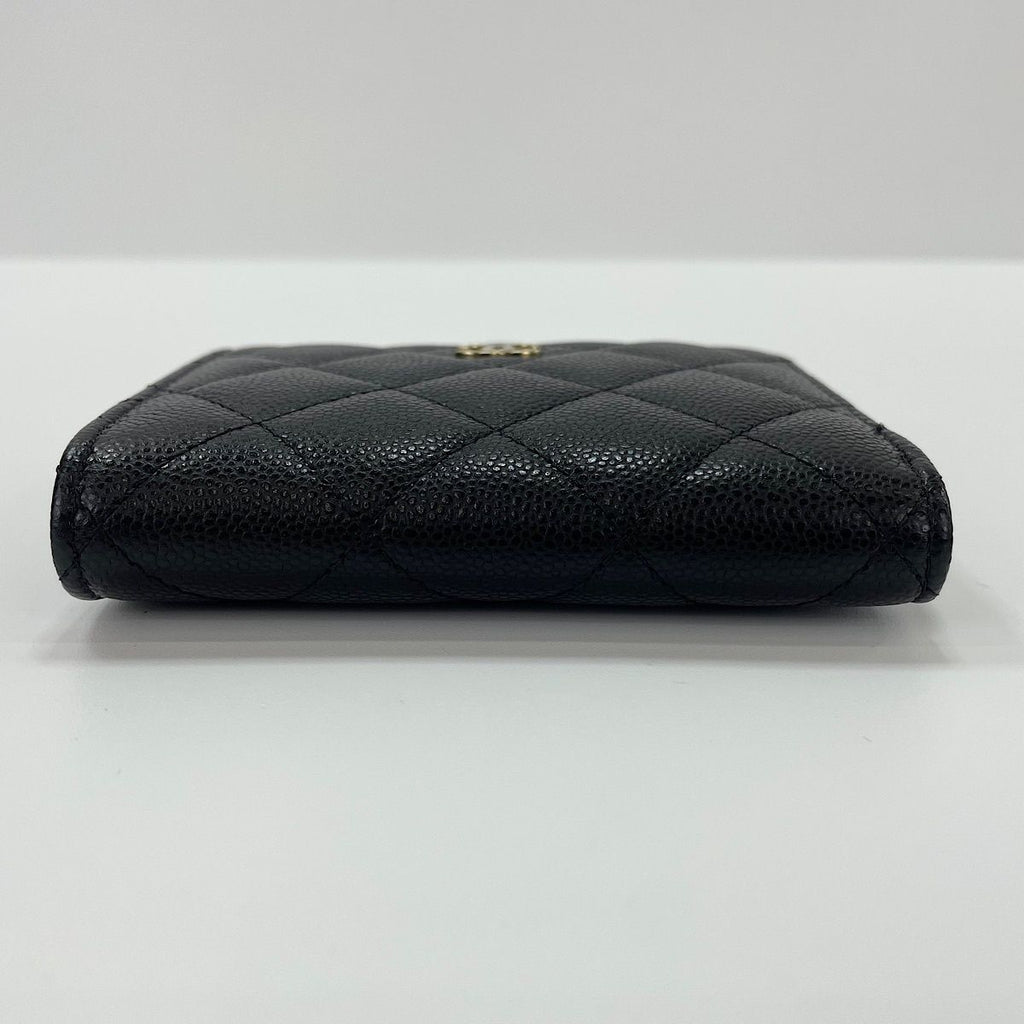 Chanel Coin Case Quilted — view 6