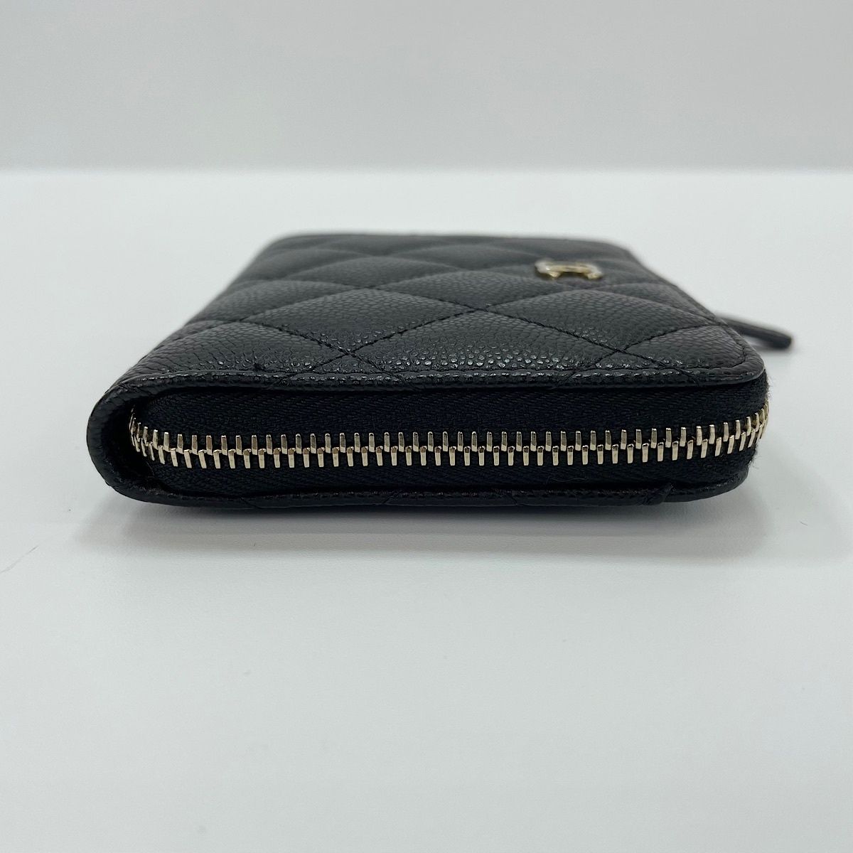 Chanel Coin Case Quilted — view 4