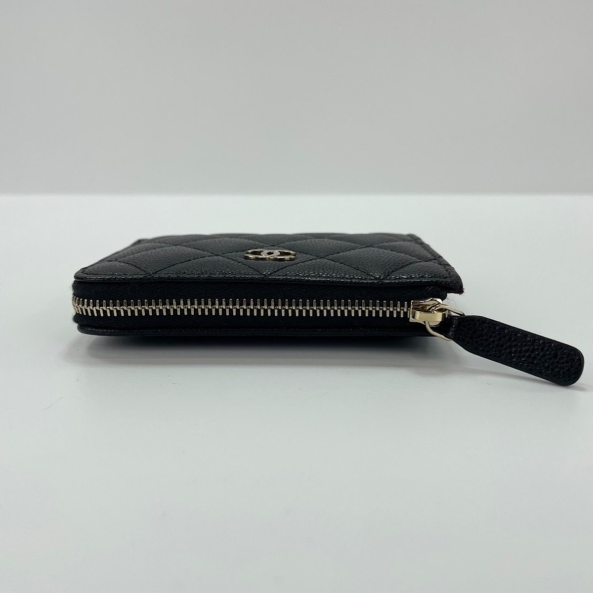 Chanel Coin Case Quilted — view 9