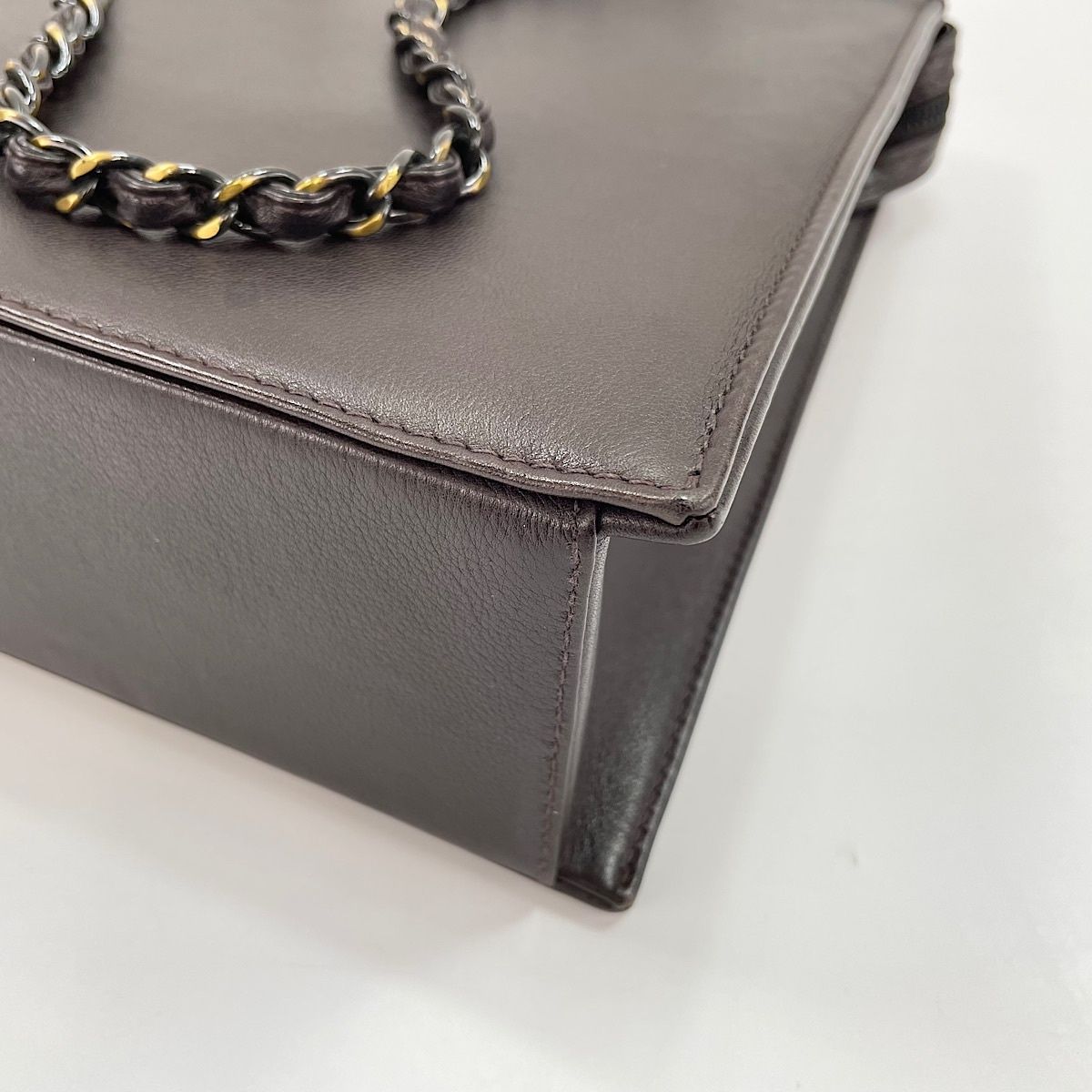 Chanel Shoulder Bag Brown — view 8