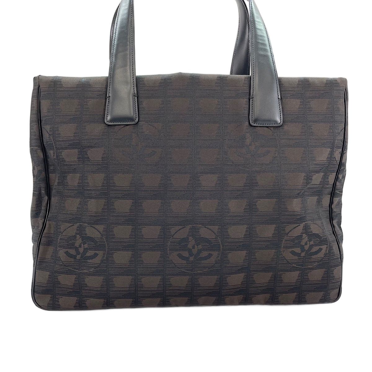 Chanel Tote New Travel Line — view 3