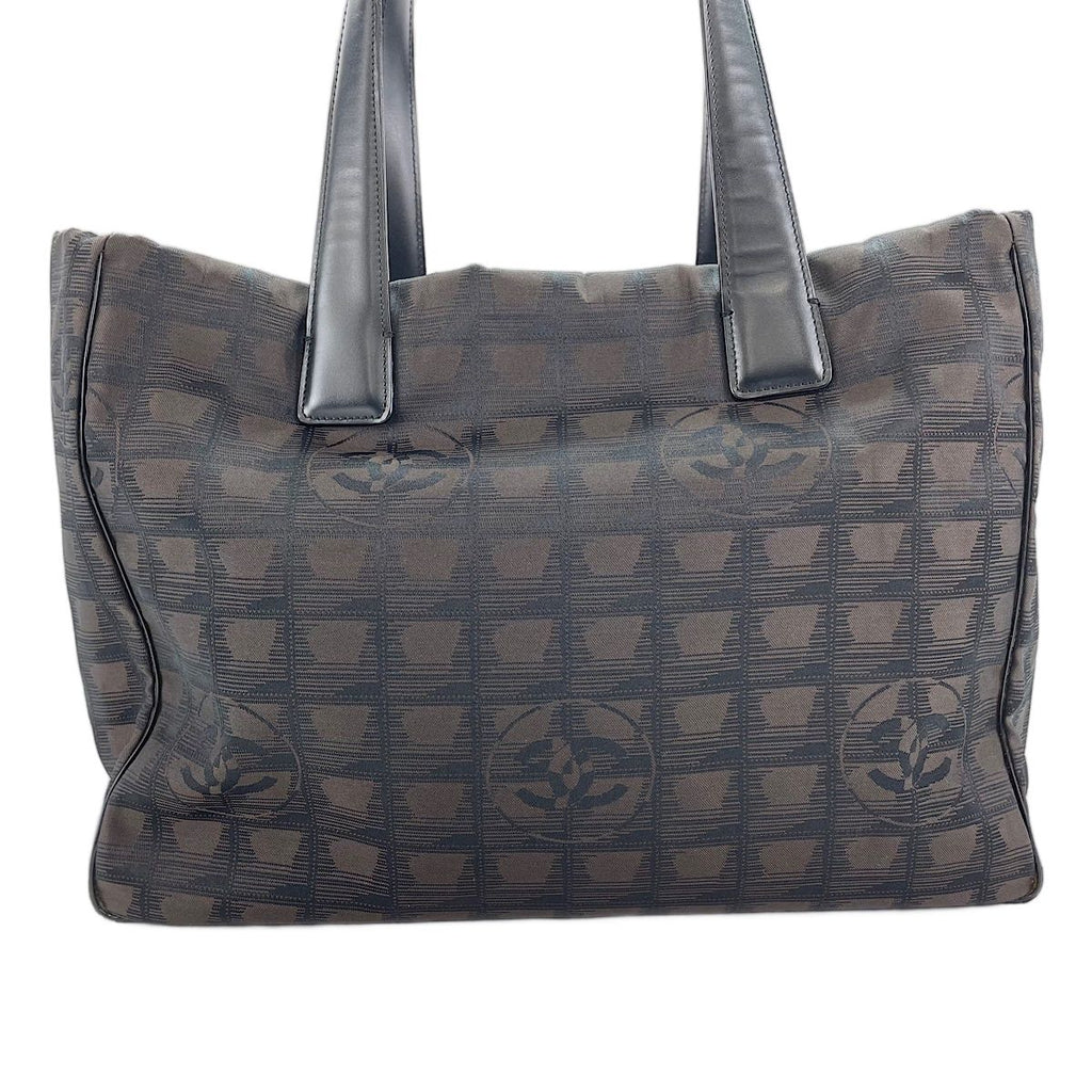 Chanel Tote New Travel Line — view 2