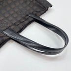 Chanel Tote New Travel Line — view 9