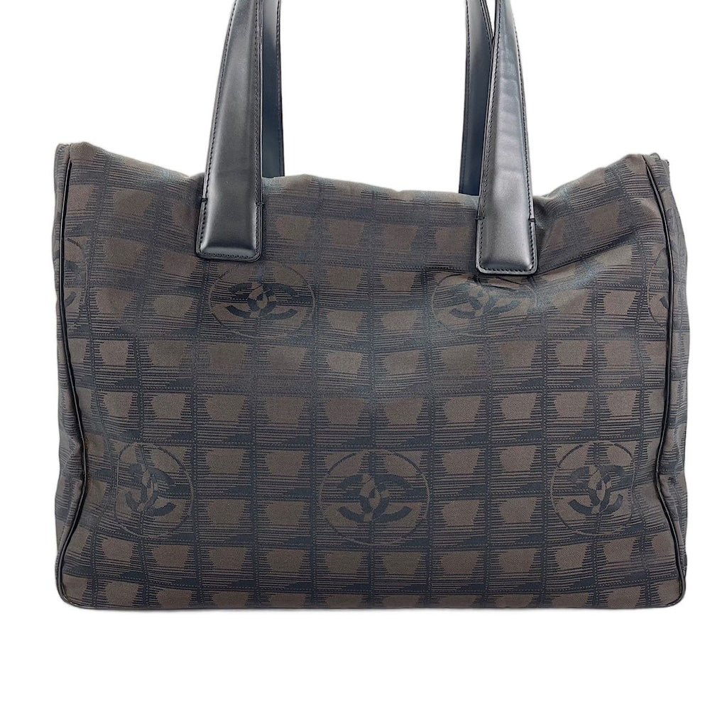 Chanel Tote New Travel Line — view 3