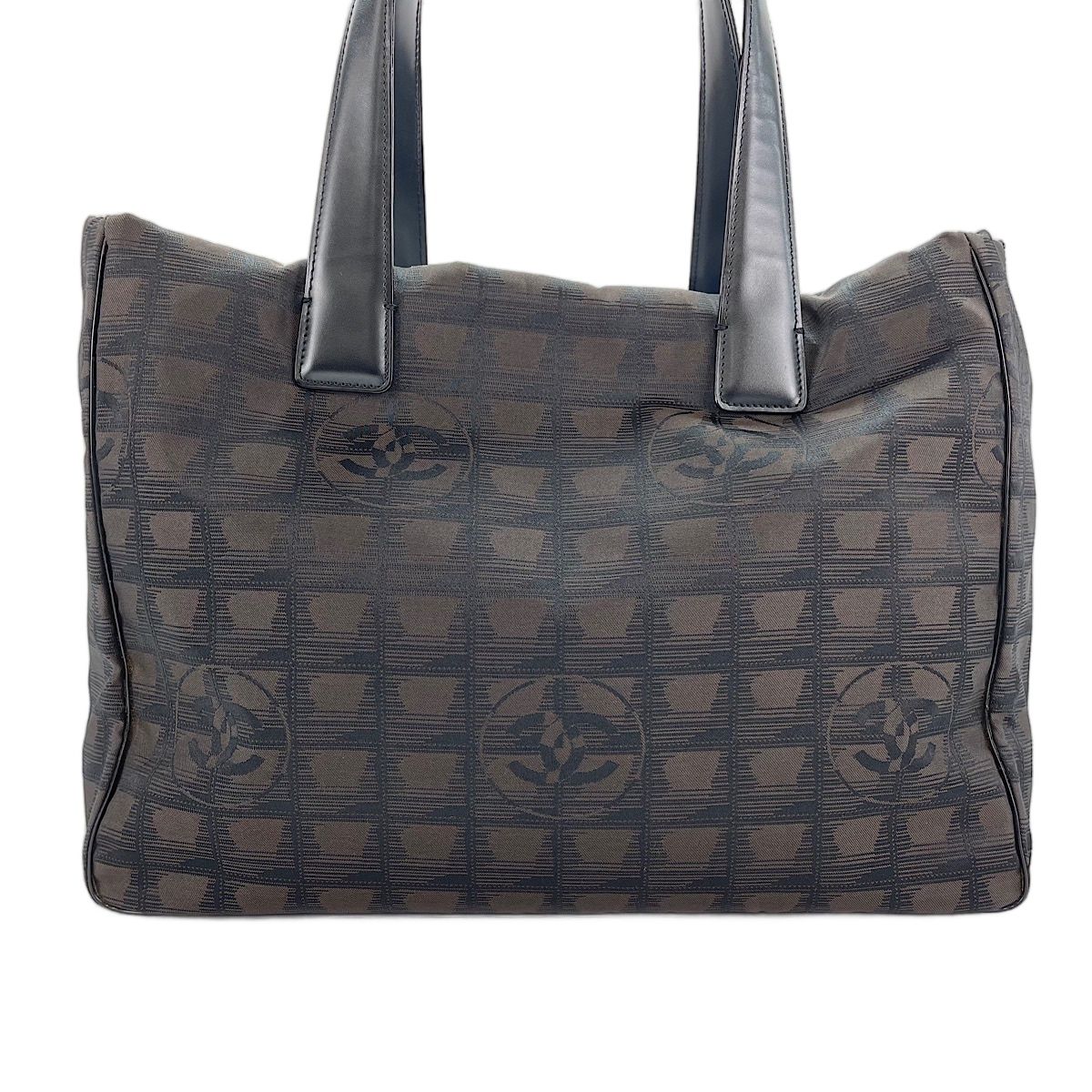 Chanel Tote New Travel Line — view 3