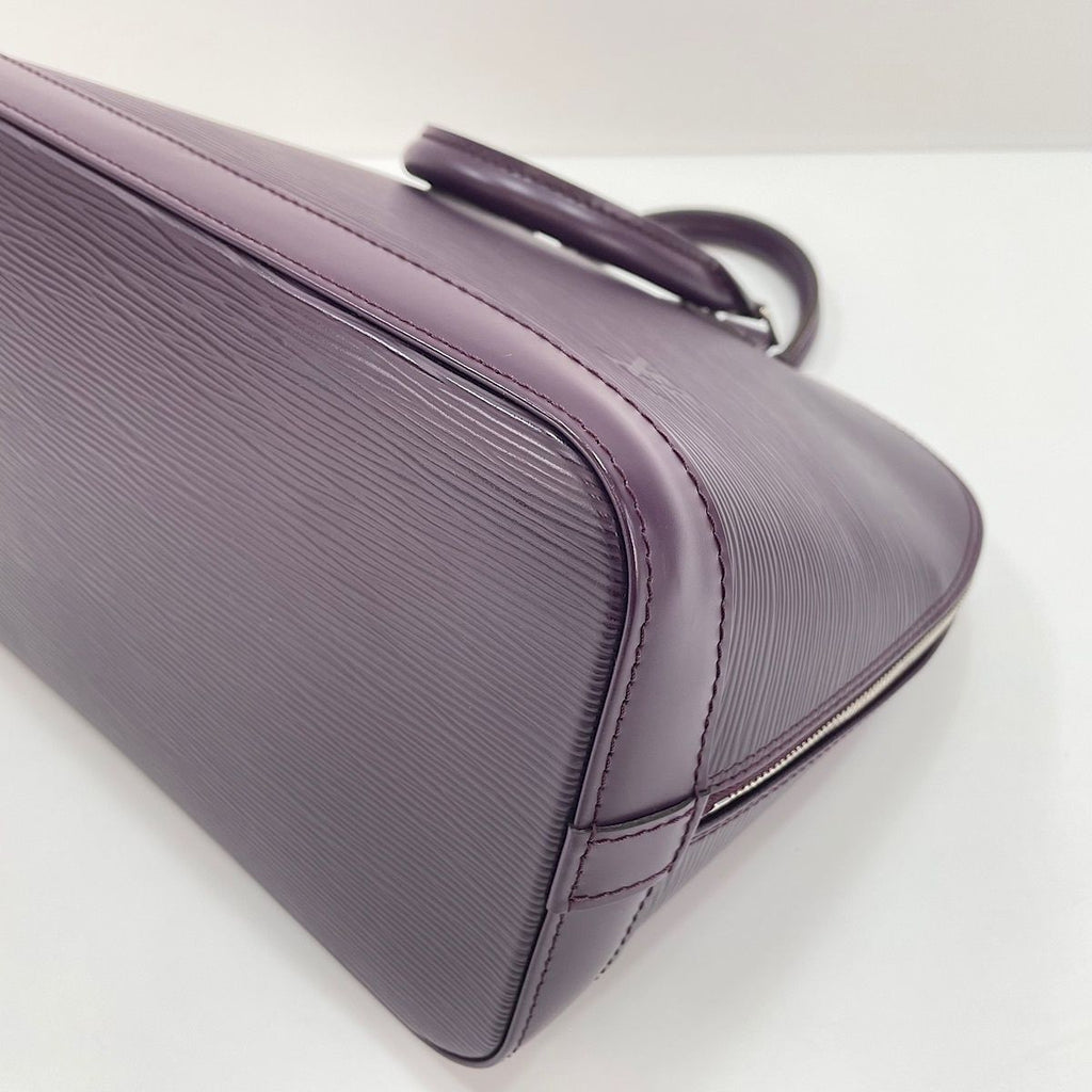 Louis Vuitton Handbag Alma — view 9