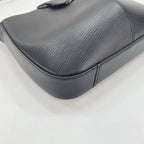 Louis Vuitton Shoulder Bag Reverie — view 8