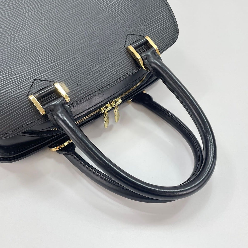 Louis Vuitton Handbag Pont Neuf — view 9