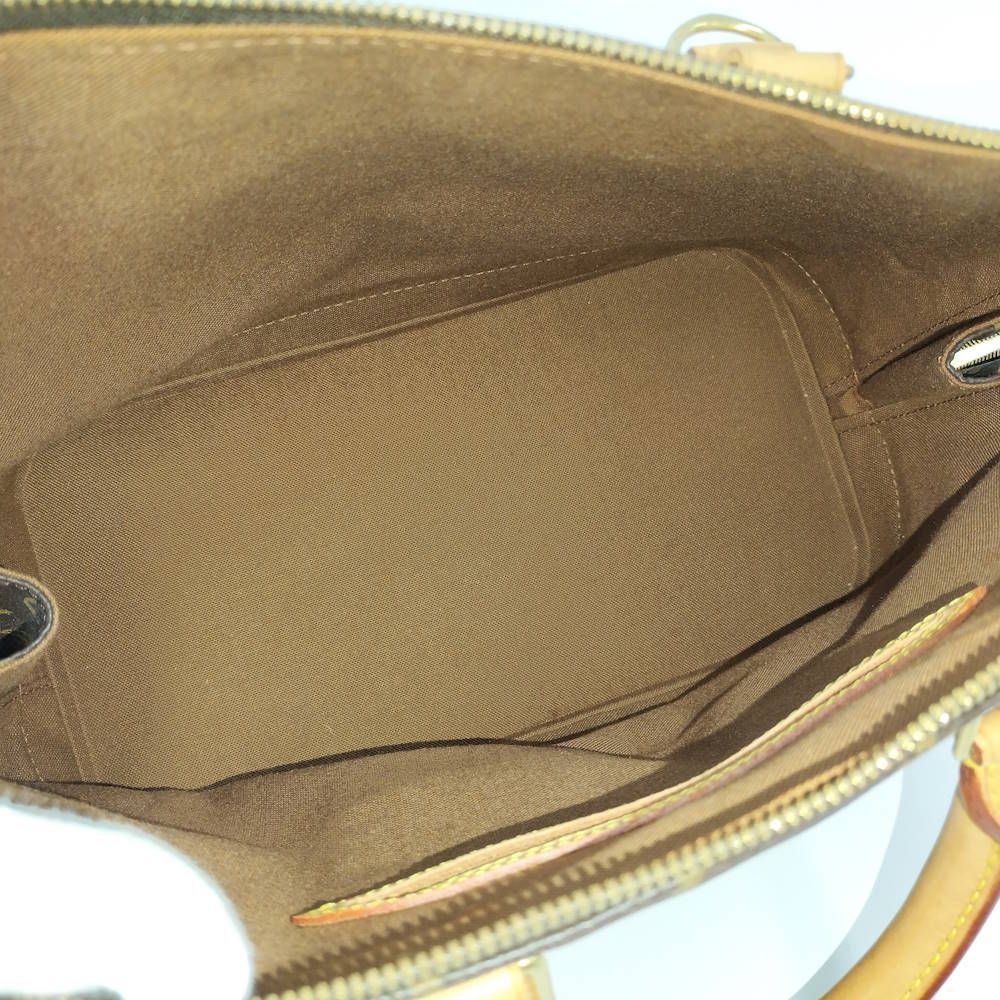 Louis Vuitton Alma Handbag Monogram — view 9