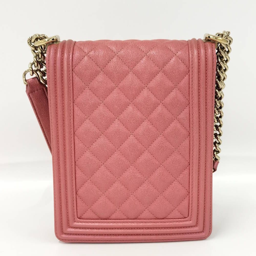 Chanel Boy Shoulder Bag Caviar Leather Pink — view 2