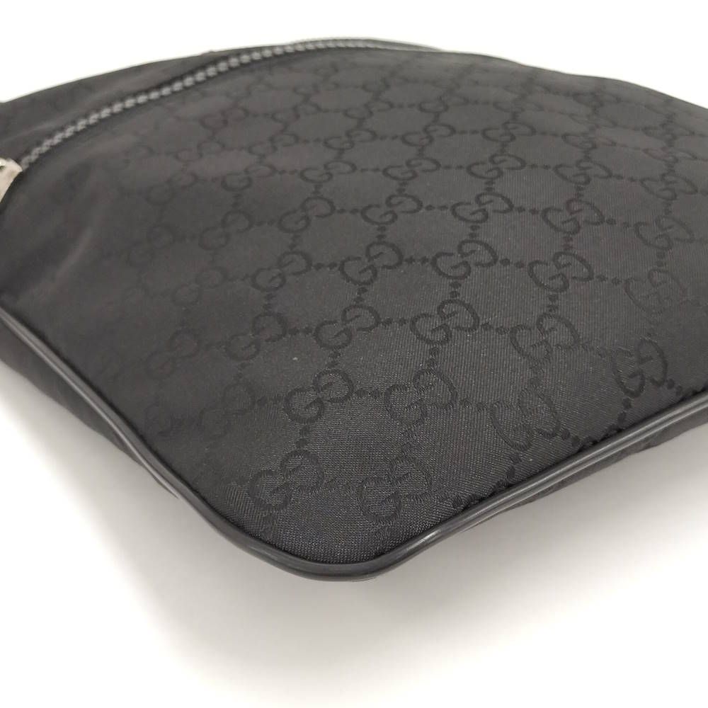 Gucci GG Nylon Messenger — view 3