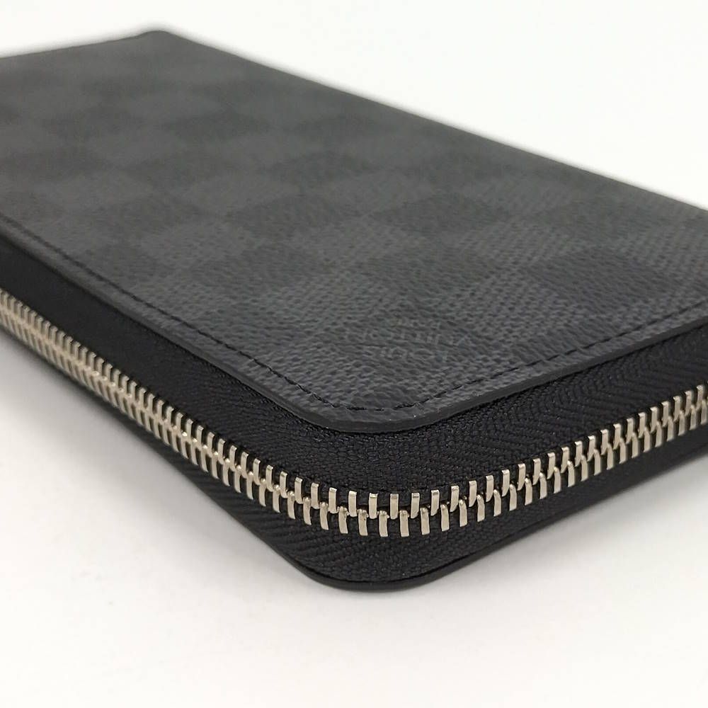 Louis Vuitton Zippy Wallet Horizontal Zip Around Damier Graphite — view 4