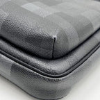Louis Vuitton Belt Bag Avenue Black Damoflage Silver — view 4