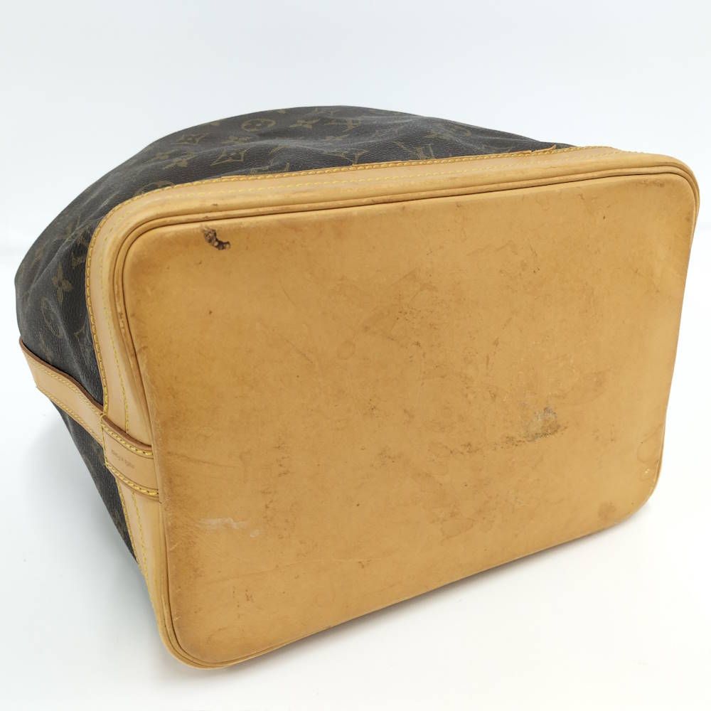 Louis Vuitton Noe Monogram Shoulder — view 4