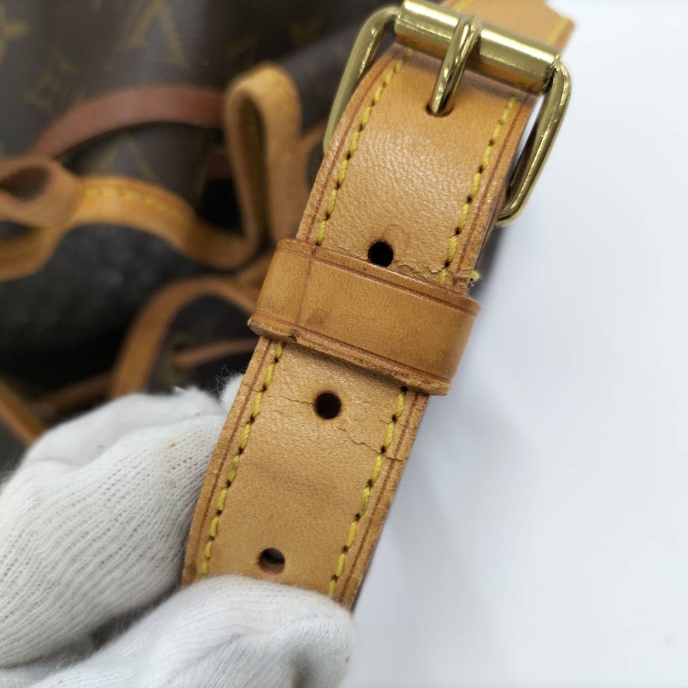 Louis Vuitton Noe Monogram Shoulder — view 8