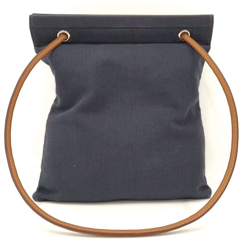 Hermes Aline MM Shoulder Bag Toilet Blanc Blue Indigo — view 2