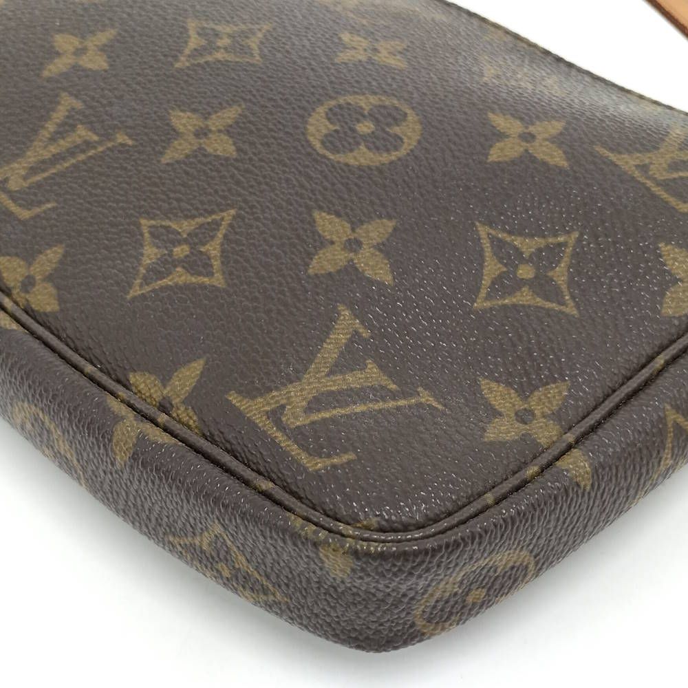 Louis Vuitton Pochette Pouch Monogram — view 3