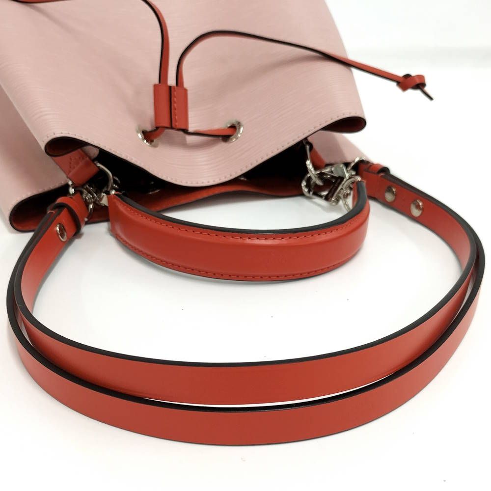 Louis Vuitton Neo Noe Epi Rosevalerine Shoulder — view 6