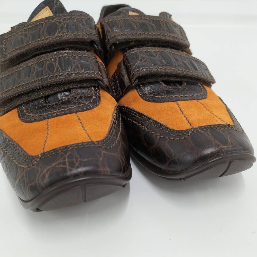 Louis Vuitton Suede Croco Sneaker — view 5