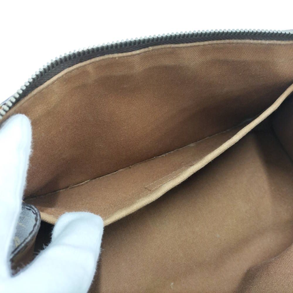 Louis Vuitton Popincourt Monogram Handbag — view 9