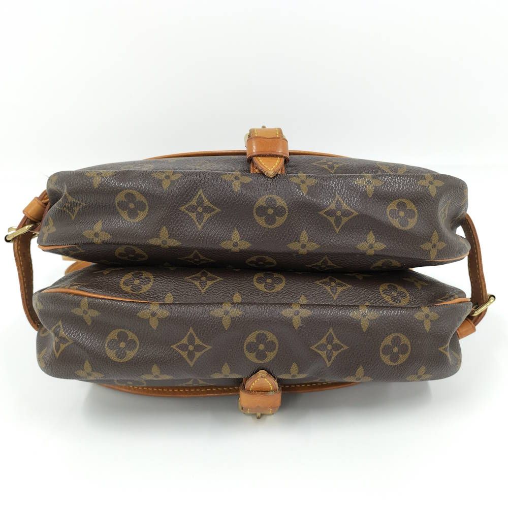 Louis Vuitton Saumur MM Shoulder Bag Monogram — view 6