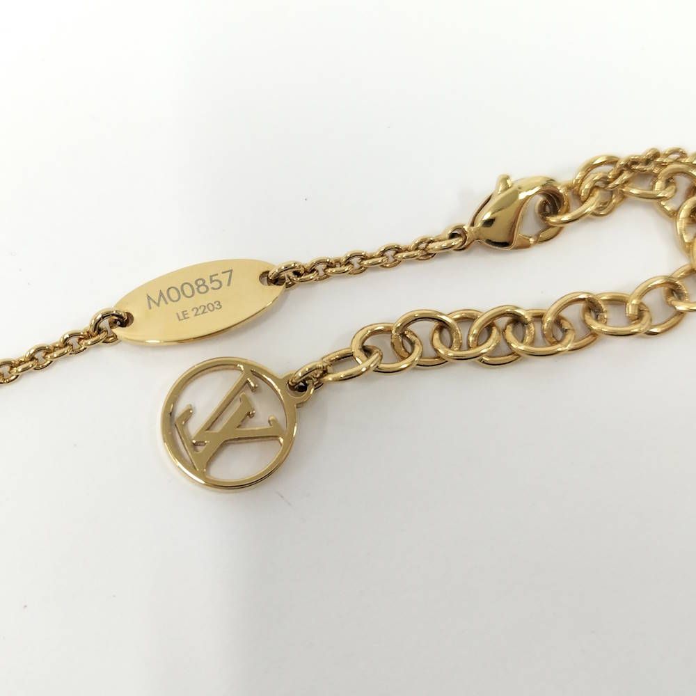 Louis Vuitton Essential Necklace Plated Gold — view 7