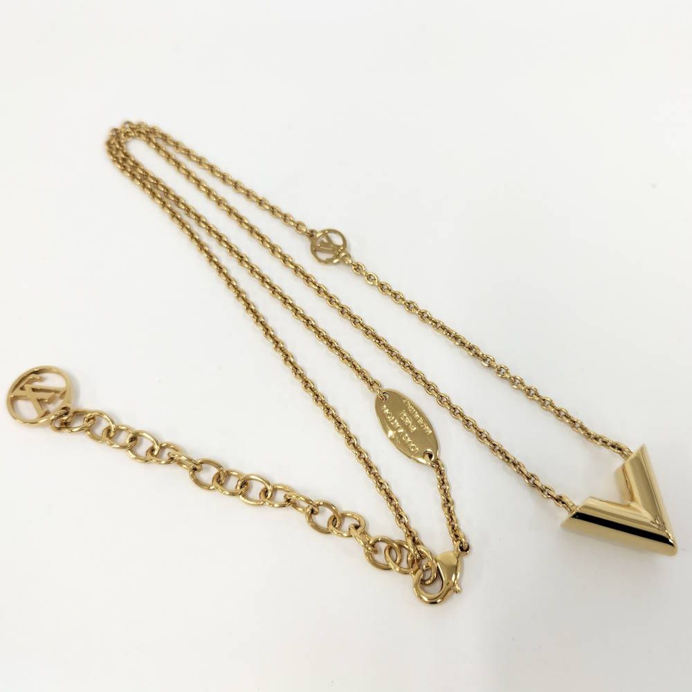 Louis Vuitton Essential Necklace Plated Gold — view 4