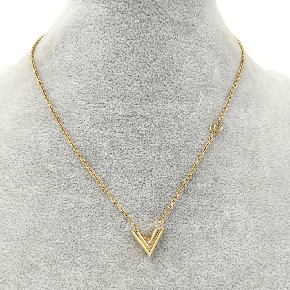 Louis Vuitton Essential Necklace Plated Gold — view 8