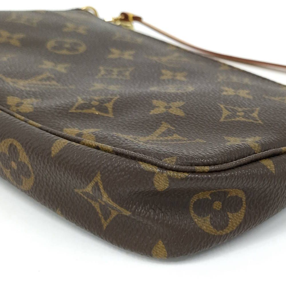 Louis Vuitton Pochette Handbag — view 5