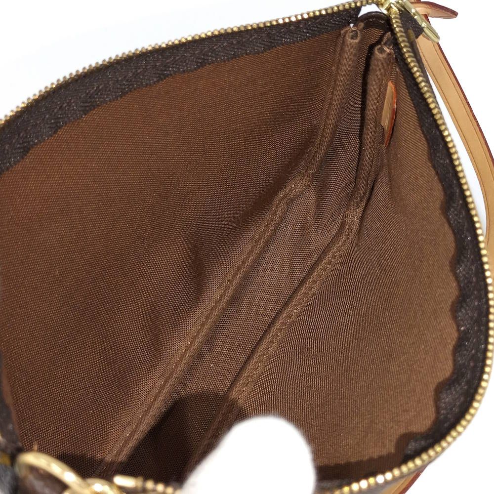 Louis Vuitton Pochette Handbag — view 9