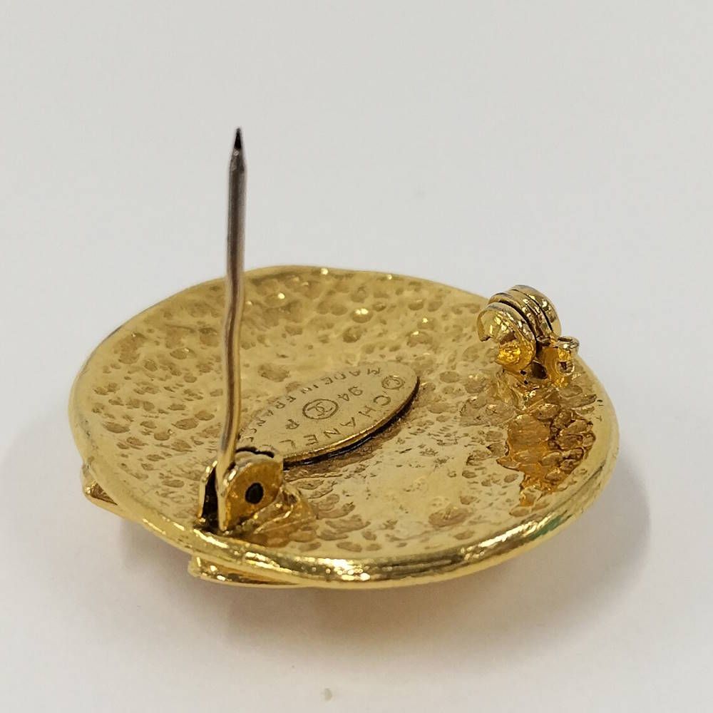 Chanel Vintage Brooch Gold — view 7