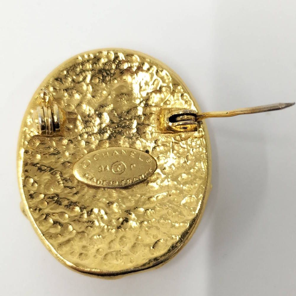 Chanel Vintage Brooch Gold — view 9