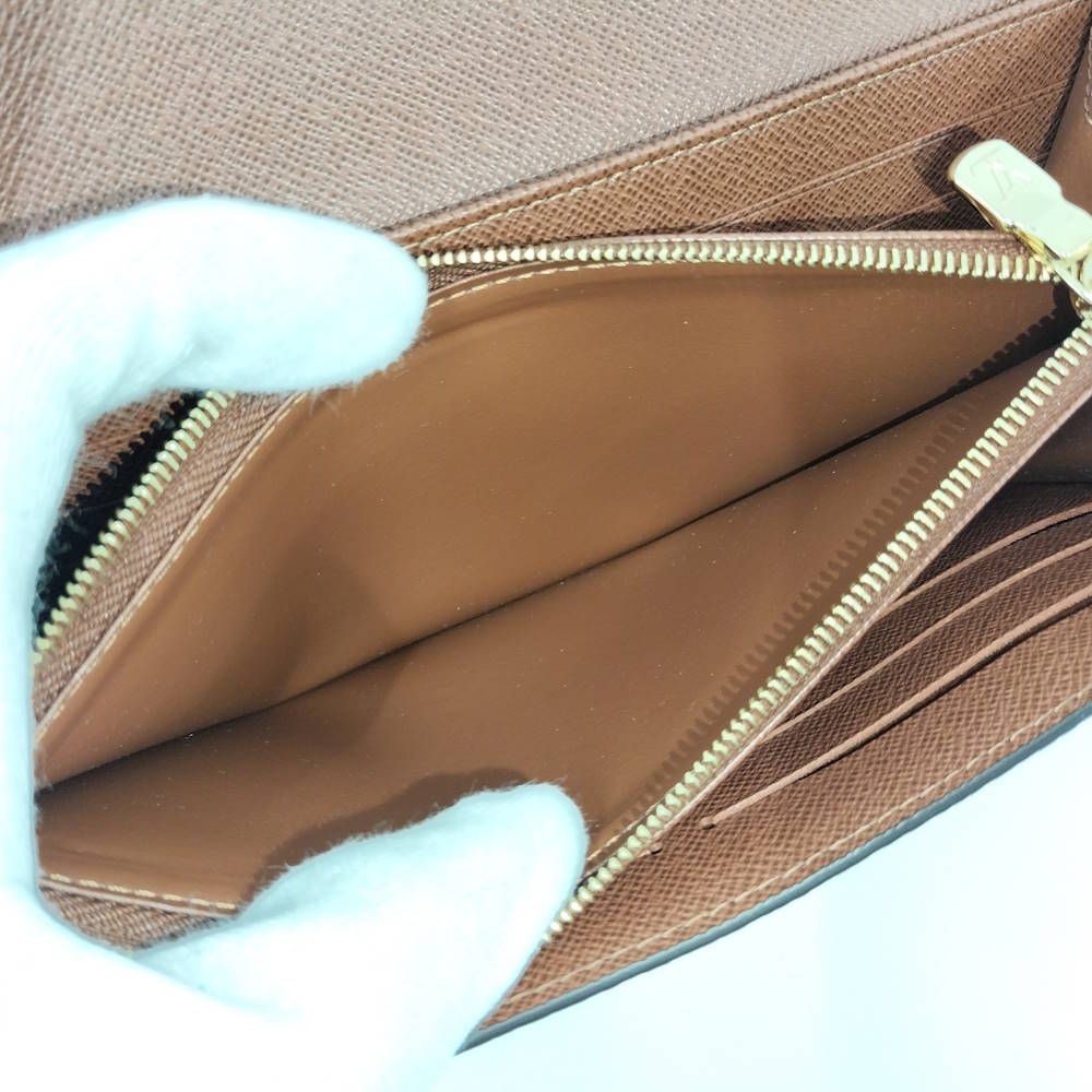 Louis Vuitton Portefeuille Sarah Monogram Wallet — view 9